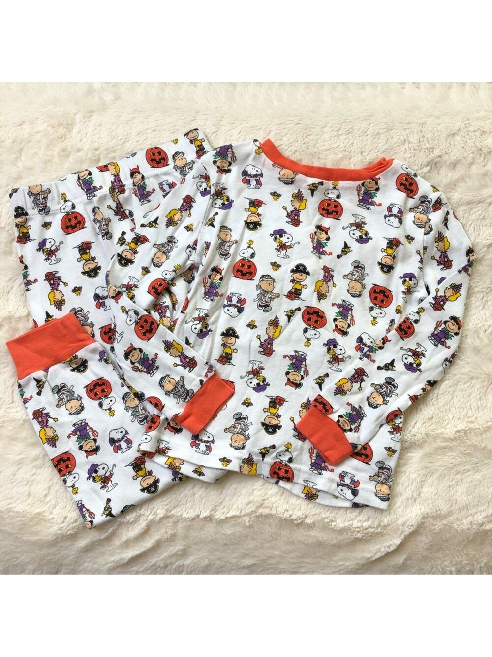 Peanuts Charlie Brown Halloween pajamas